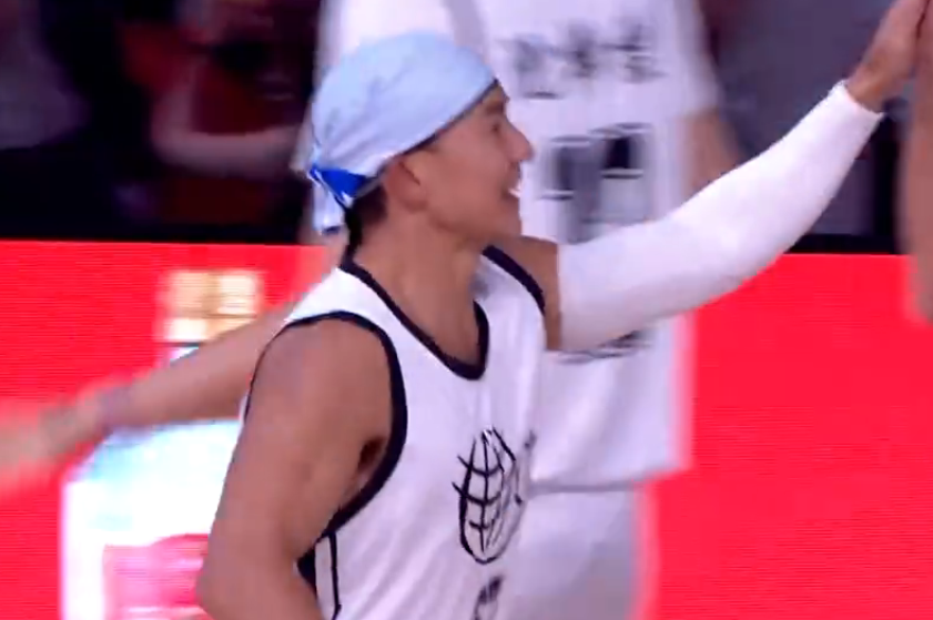 届姚基金慈, 暴扣