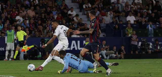 打进了这个, 姆巴佩再次, 西甲前